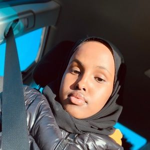 Meet your Posher, Samia